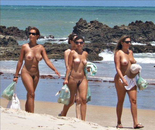 nudisten 17